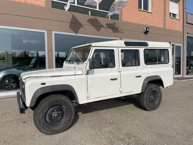 Land Rover Defender Defender 110 2.5 Td5 cat S.W. SE - foto 3 di 4