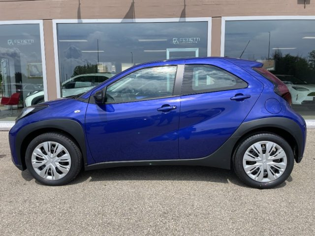 Toyota Aygo X 1.0 VVT-i 72 CV 5 porte Active km 0 a SCANDIANO