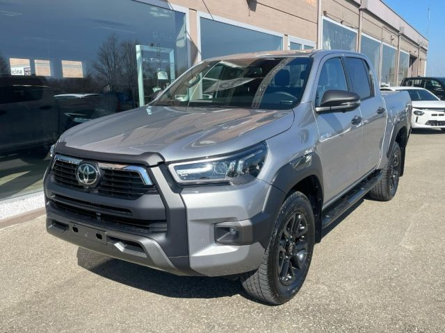 Toyota Hilux 2.8 D-4D A/T 4WD 48V 4 porte Double Cab Invincible - foto 2 di 4