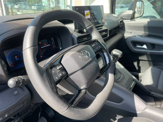 Toyota Proace City Verso 1.5D 100 CV S&S L1 Executive, in vendita a Scandiano (RE)