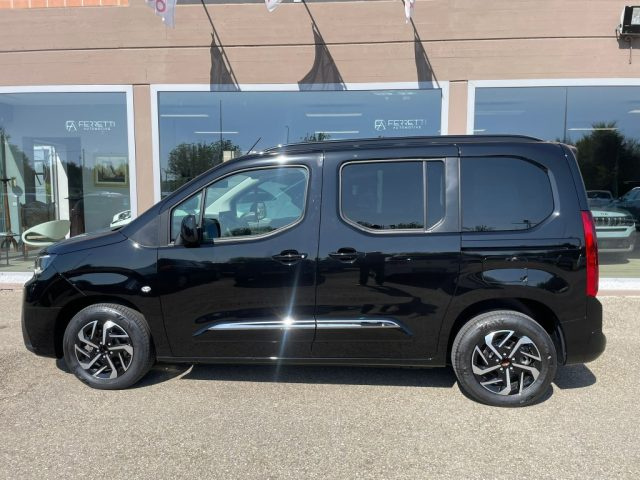 Toyota Proace City Verso 1.5D 100 CV S&S L1 Executive nuovo a SCANDIANO