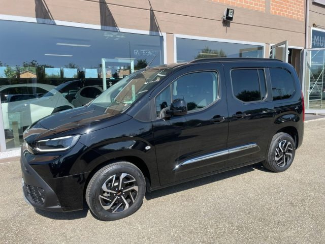 Toyota Proace City Verso 1.5D 100 CV S&S L1 Executive - foto 2 di 4