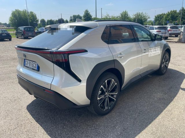 Toyota bZ4X EV 204 CV MC25 nuovo a SCANDIANO
