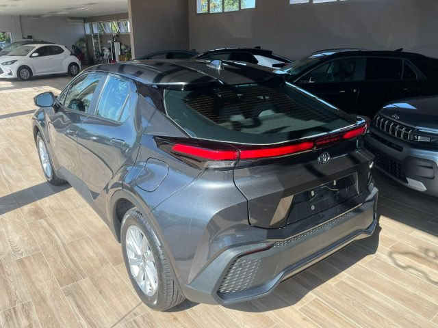 Toyota C-HR 2.0 PHEV Active - foto 4 di 4