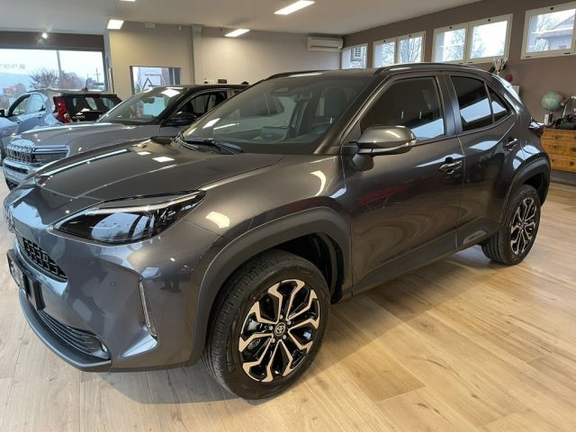 Toyota Yaris Cross 1.5 Hybrid 130 CV 5p.E-CVT AWD-i Trend - foto 2 di 4