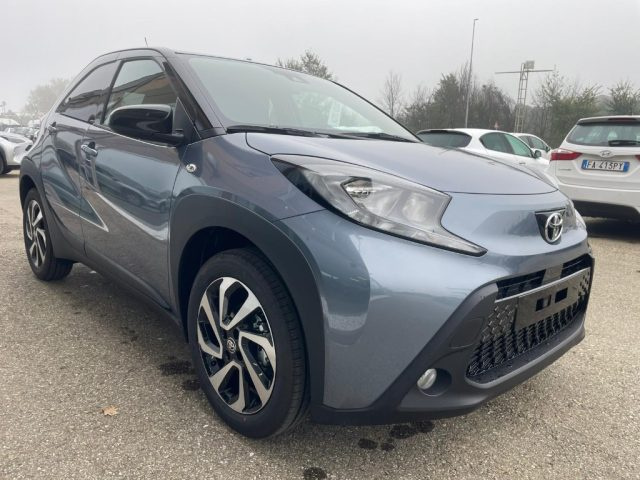 Toyota Aygo X 1.0 VVT-i 72 CV 5 porte Trend - foto 3 di 4