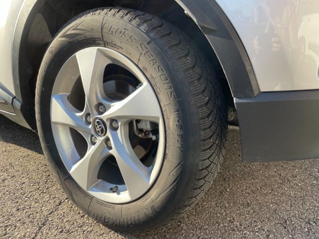 Toyota C-HR 1.8 Hybrid E-CVT Active usato a SCANDIANO