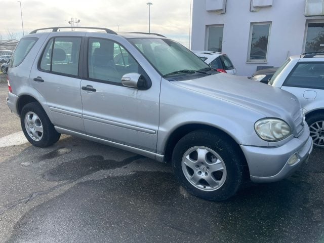 Mercedes-Benz ML 270 turbodiesel cat CDI Classic, del 2004, 195.000 km, in vendita a Scandiano (RE)