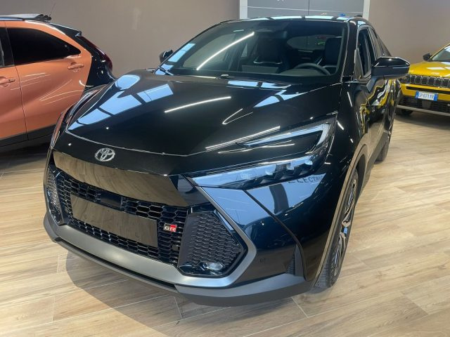 Toyota C-HR 2.0 PHEV GR Sport - foto 3 di 4