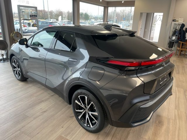Toyota C-HR 2.0 PHEV Trend - foto 3 di 4
