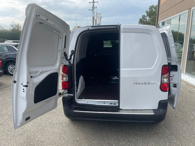 Toyota Proace City 1.2 110 CV S&S PC 4p. Active nuovo a SCANDIANO