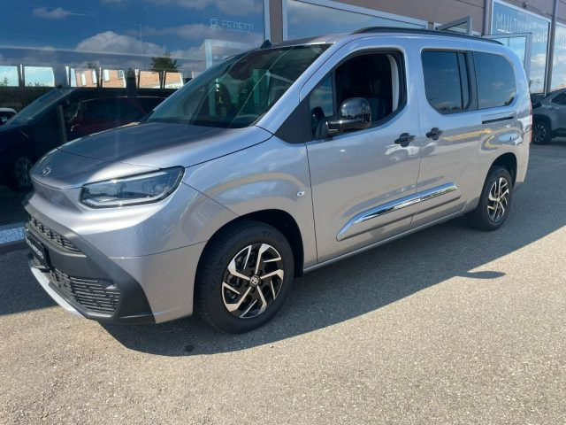 Toyota Proace City Verso 1.5D 130 CV S&S L2 Executive - foto 2 di 15