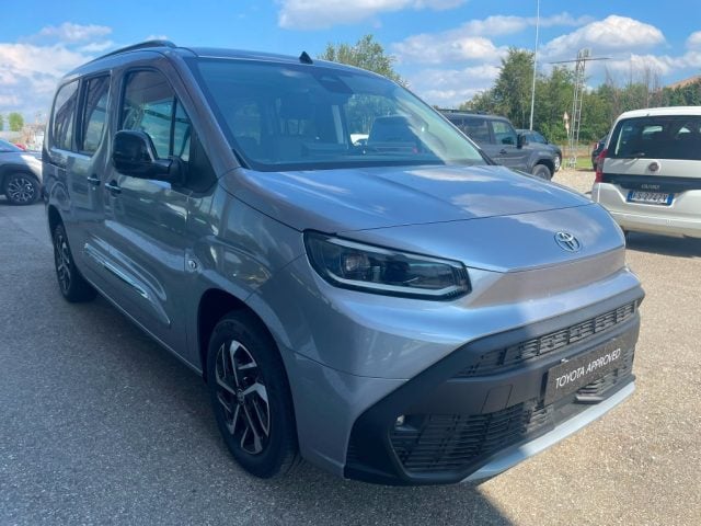 Toyota Proace City Verso 1.5D 130 CV S&S L2 Executive - foto 4 di 15