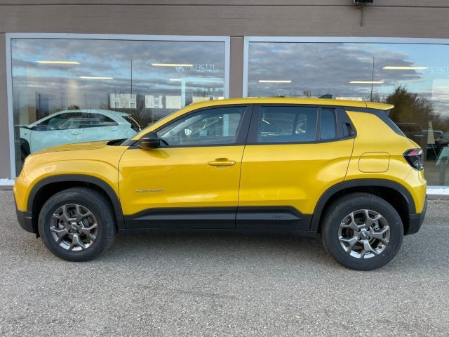 Jeep Avenger 1.2 Turbo 110 CV MHEV Longitude, del 2026, in vendita a Scandiano (RE)