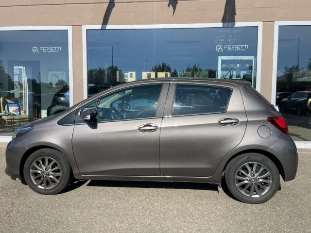 Toyota Yaris 1.0 5 porte Lounge, del 2017, 55.000 km, in vendita a Scandiano (RE)