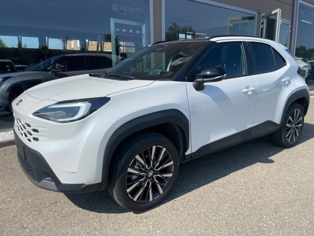 Toyota Yaris Cross 1.5h Premium fwd 130cv e-cvt - foto 4 di 4