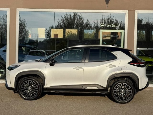 Toyota Yaris Cross 1.5 Hybrid 5p. E-CVT Adventure, del 2022, 49.900 km, in vendita a Scandiano (RE)