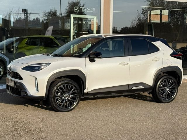 Toyota Yaris Cross 1.5 Hybrid 5p. E-CVT Adventure - foto 3 di 4
