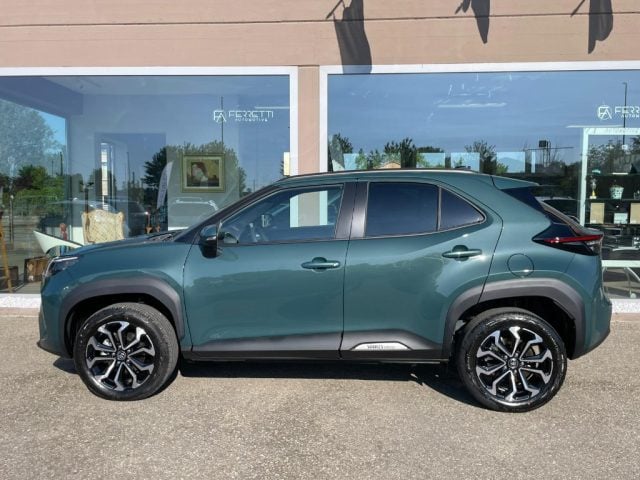 Toyota Yaris Cross 1.5H (130 CV) Trend E-CVT - foto 3 di 4