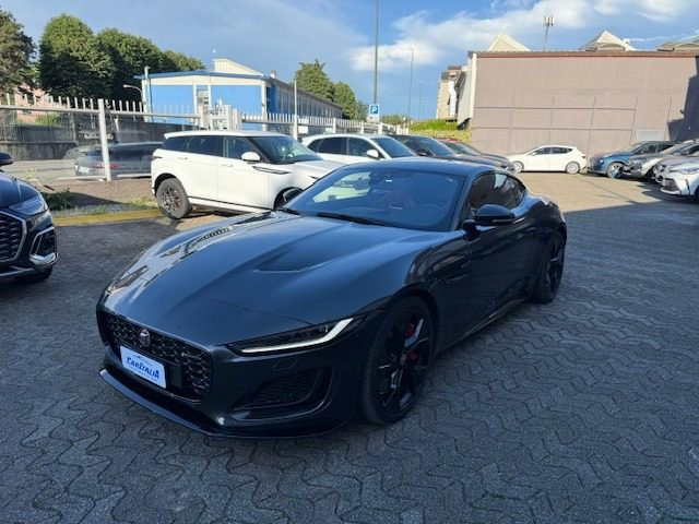 Jaguar F-Type 5.0 V8 450 CV aut Coupé R-Dynamic TETTO PANORAMICO usato a MILANO