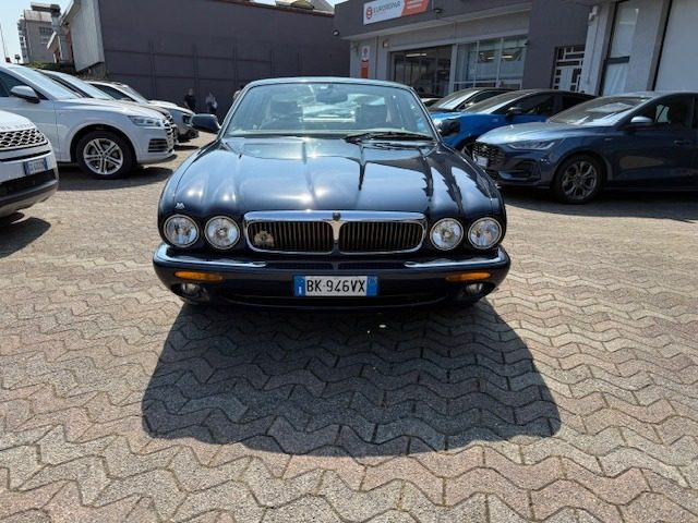 Jaguar XJ 4.0 cat Executive - foto 2 di 4