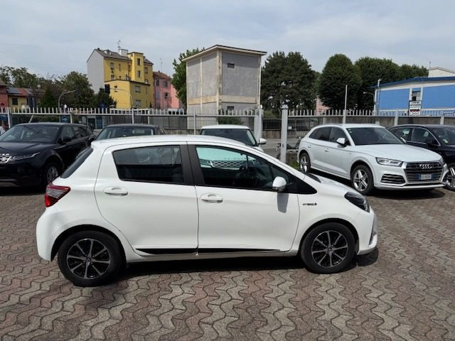 Toyota Yaris 1.5 Hybrid 5 porte Active - foto 4 di 4