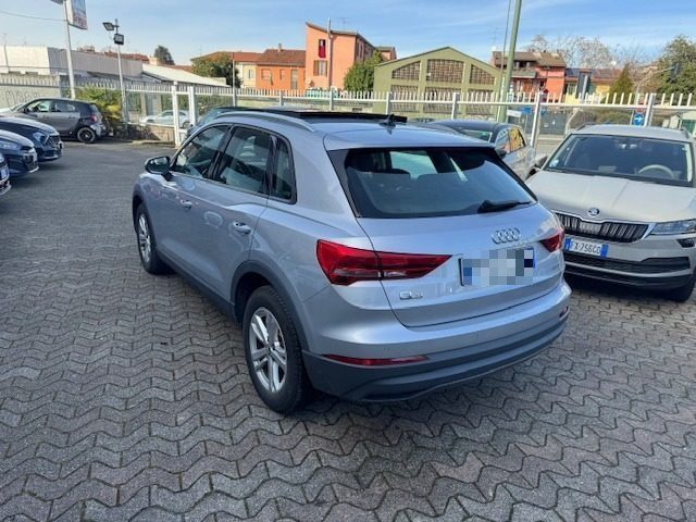 Audi Q3 2.0 TDI 150 CV S tronic Business TETTO APRIBILE - foto 4 di 4
