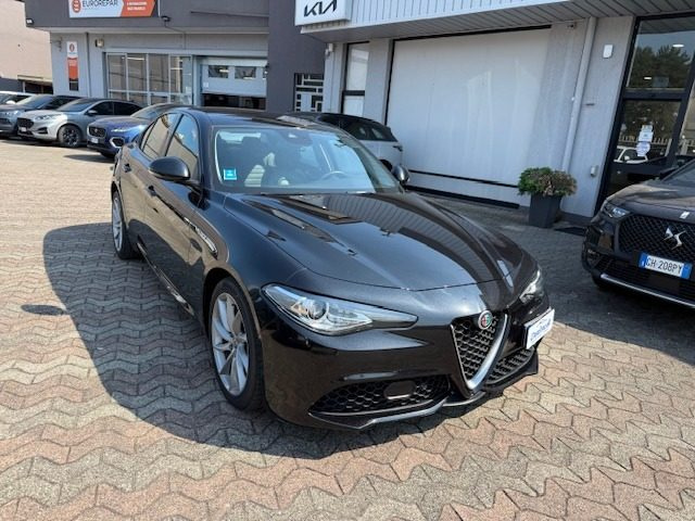 Alfa Romeo Giulia 2.2 Turbodiesel 210 CV AT8 AWD Q4 Veloce - foto 3 di 4