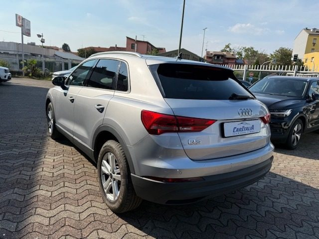 Audi Q3 45 TFSI e S tronic phev - foto 4 di 4