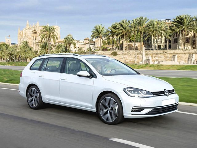 Volkswagen Golf Variant 1.6 TDI 115 CV Business BlueMotion Technology usato a MILANO