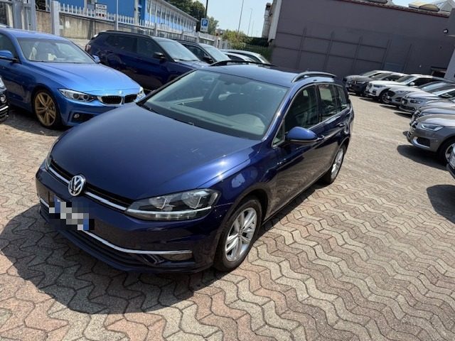 Volkswagen Golf Variant 1.6 TDI 115 CV Business BlueMotion Technology usato a MILANO
