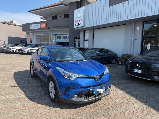 Toyota C-HR 1.8 Hybrid E-CVT Business - foto 3 di 4