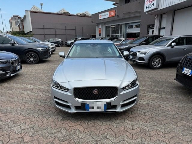 Jaguar XF 2.0 D 180 CV aut. Portfolio - foto 2 di 4
