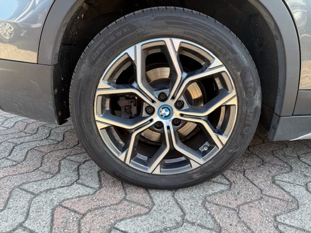 BMW X1 xDrive25e xLine Plus - foto 4 di 4