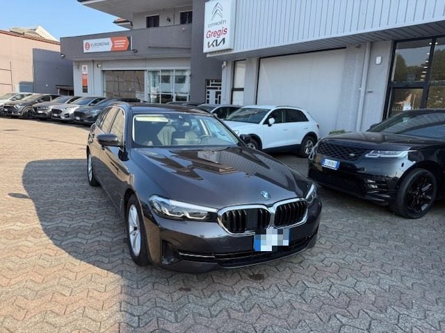 BMW 520 d 48V Touring Business - foto 4 di 4