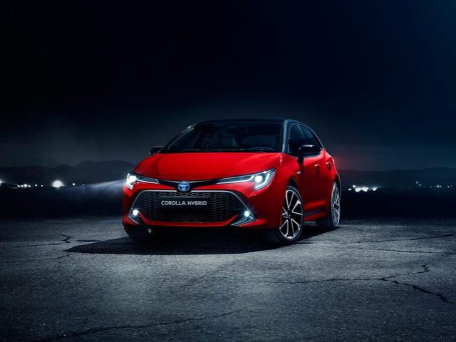 Toyota Corolla 1.8 Hybrid Active usato a MILANO