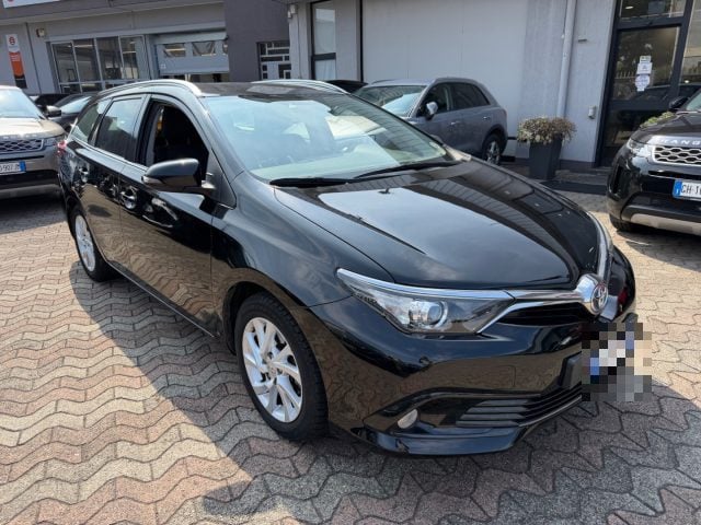 Toyota Auris 1.8 Hybrid Business - foto 3 di 16