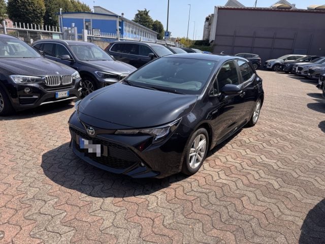 Toyota Corolla 1.8 Hybrid Active usato a MILANO