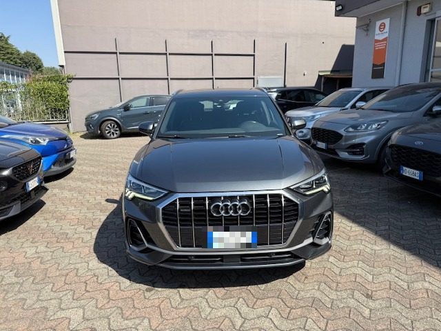 Audi Q3 40 TFSI quattro S tronic S line edition - foto 2 di 4