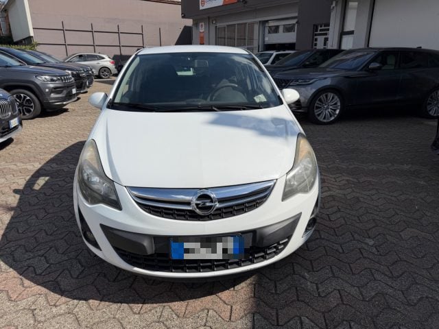 Opel Corsa 1.2 5 porte Sport - foto 2 di 4