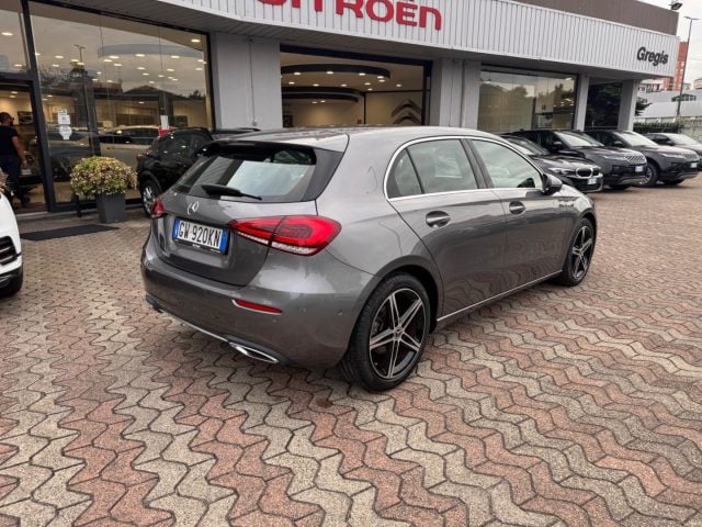 Mercedes-Benz A 200 Premium - foto 3 di 4