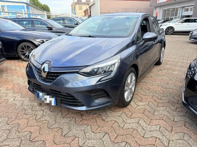 Renault Clio Full Hybrid E-Tech 140 CV 5 porte Business, del 2022, 47.000 km, in vendita a Milano (MI)