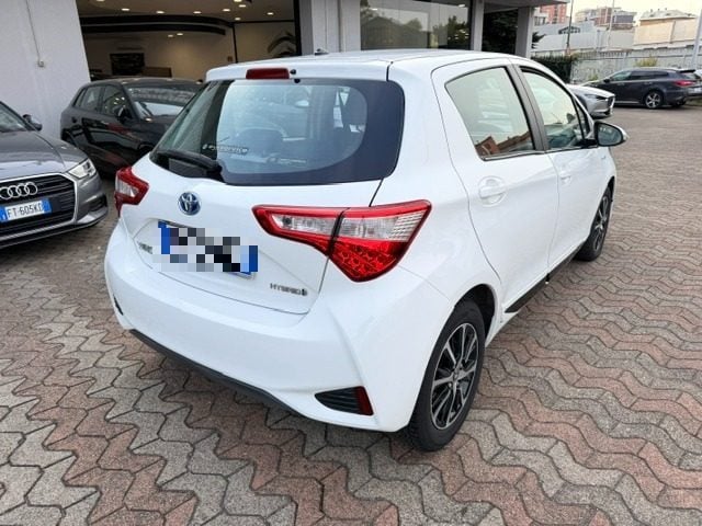 Toyota Yaris 1.5 Hybrid 5 porte Active - foto 4 di 4