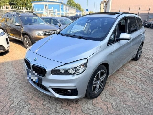 BMW 218 d Active Tourer Sport TETTO APRIBILE, del 2015, 145.000 km, in vendita a Milano (MI)