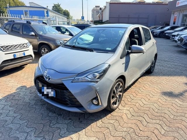 Toyota Yaris 1.5 Hybrid 5 porte Style TETTO PANORAMICO, del 2018, 99.000 km, in vendita a Milano (MI)