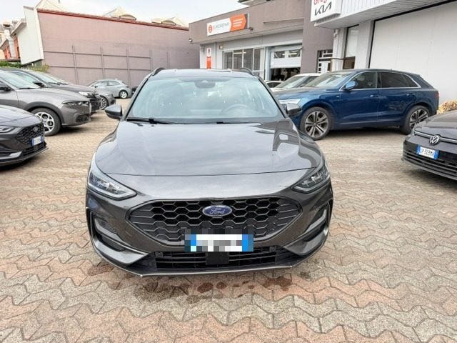 Ford Focus 1.0 EcoBoost Hybrid 125 CV Powershift SW ST-Line - foto 3 di 4