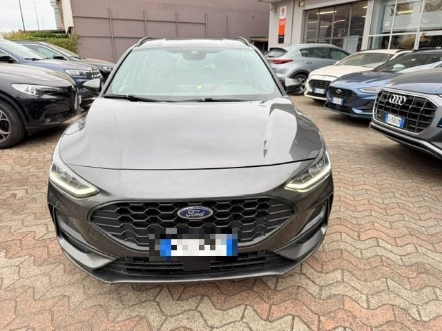 Ford Focus 1.0 EcoBoost Hybrid 125 CV Powershift SW ST-Line - foto 3 di 4
