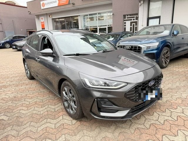 Ford Focus 1.0 EcoBoost Hybrid 125 CV Powershift SW ST-Line - foto 4 di 4