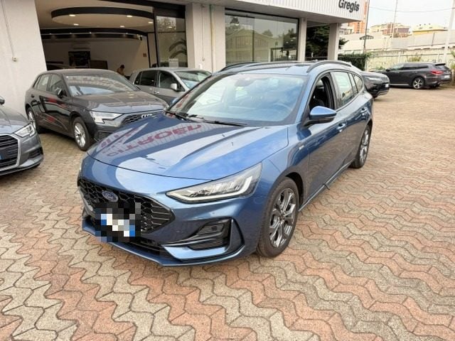 Ford Focus 1.0 EcoBoost Hybrid 125 CV Powershift SW ST-Line - foto 2 di 4