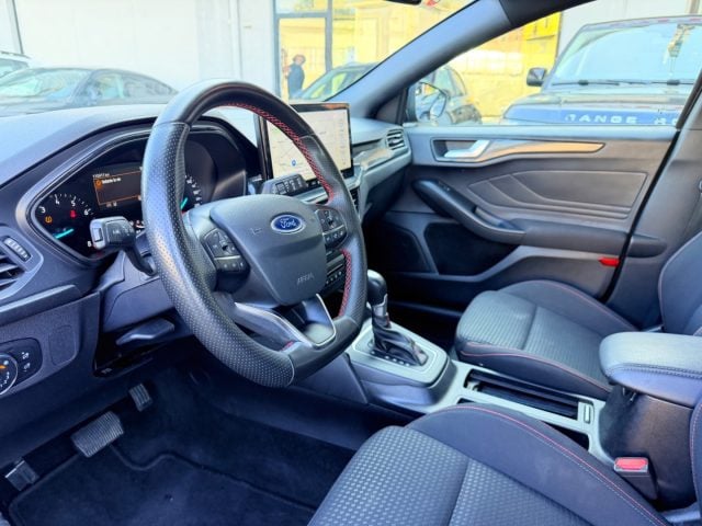 Ford Focus 1.0 EcoBoost Hybrid 125 CV Powershift 5p. ST-Line - foto 4 di 4
